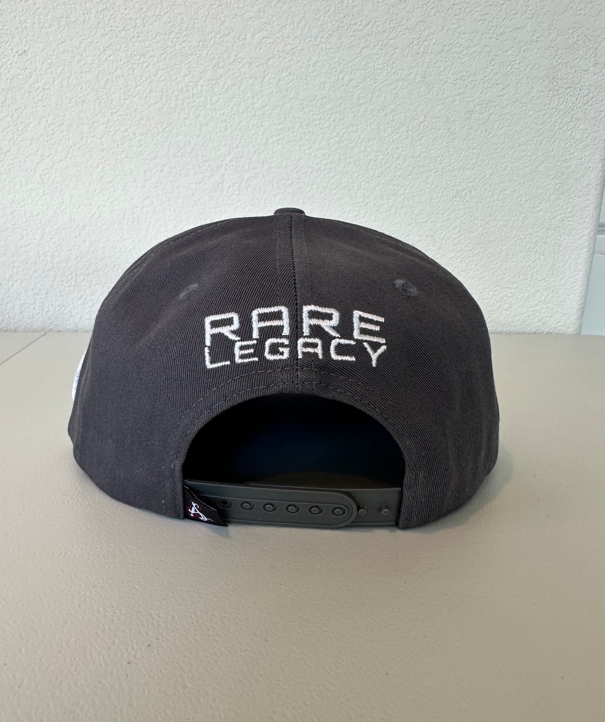 Rare Legacy Snapback Grey